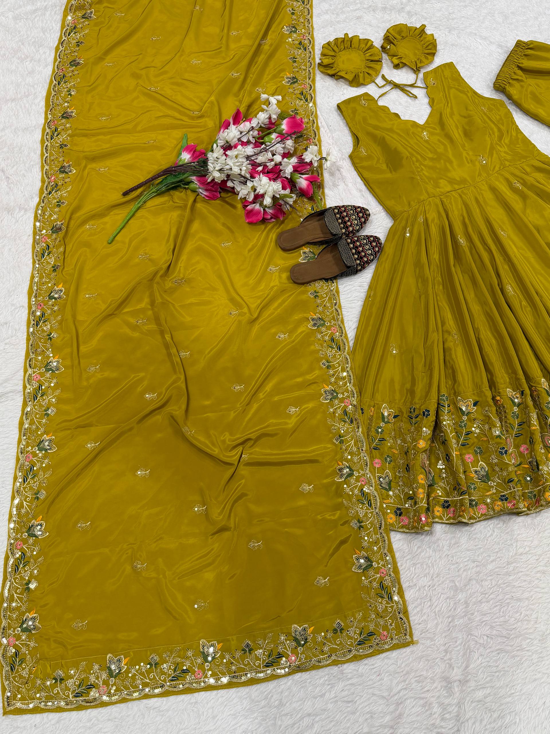 Editorial Wine Botanical-Border Anarkali
