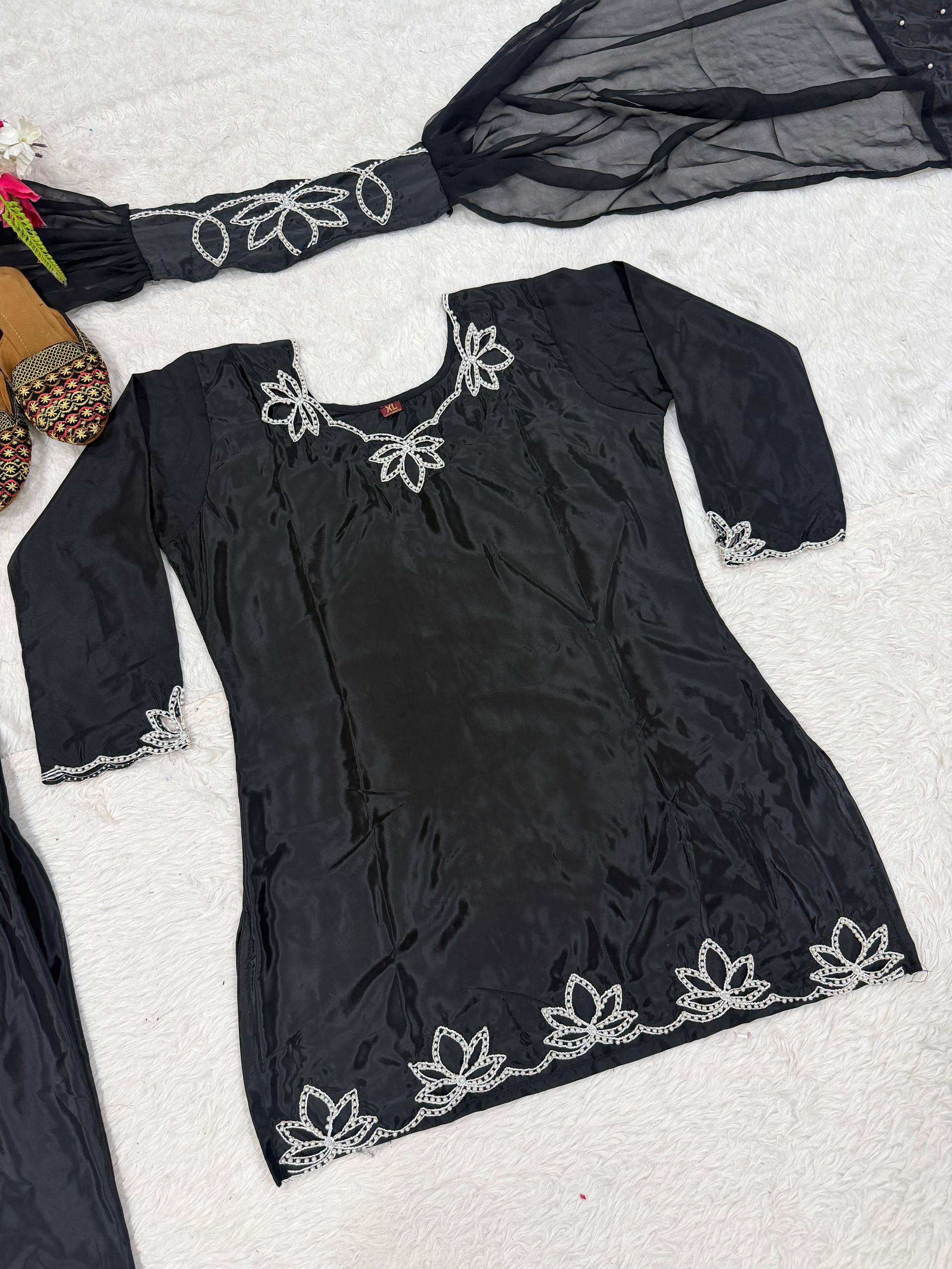 The Royal Berry Lotus-Embroidered Silk Set