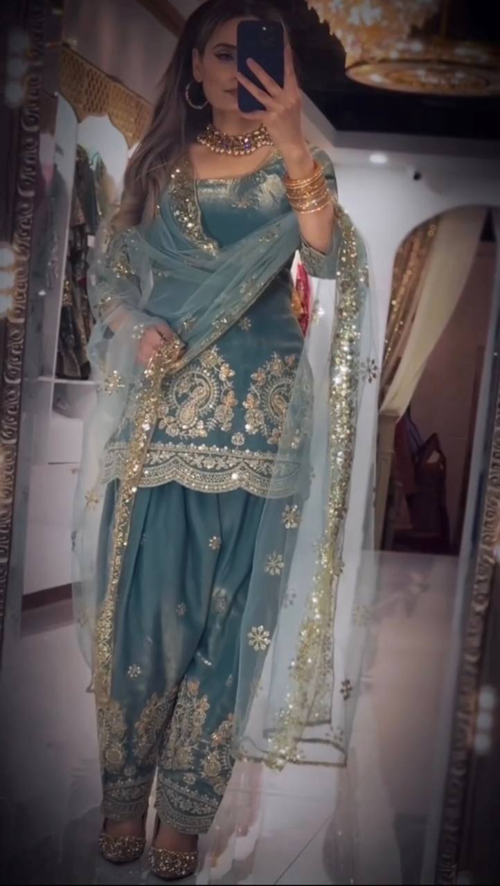 Mustard Opulence Heritage Ensemble